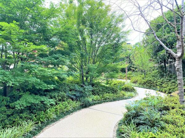 トラストガーデン荻窪、中庭