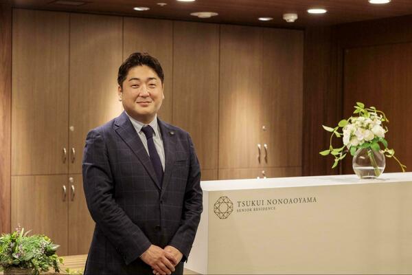 ツクイ・ののあおやまの山中支配人